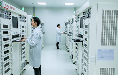 南昌縣(小藍經(jīng)開區(qū)) 扛起工業(yè)大旗 助力省會擔當 強化新興能源技術(shù)研發(fā)